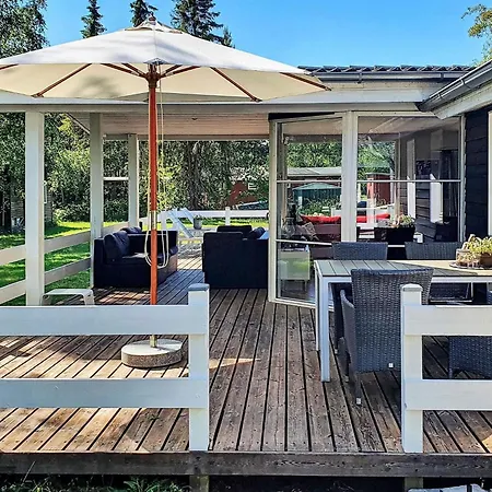 6 Person In בית נופש