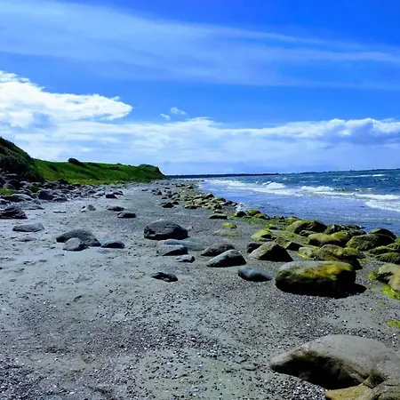 בית נופש 6 Person In *