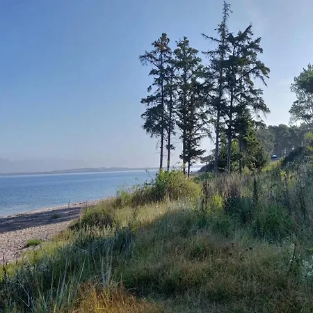 6 Person In בית נופש